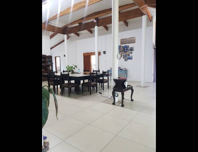 5 BEDROOM FREESTANDING FOR SALE IN CLANSTHAL